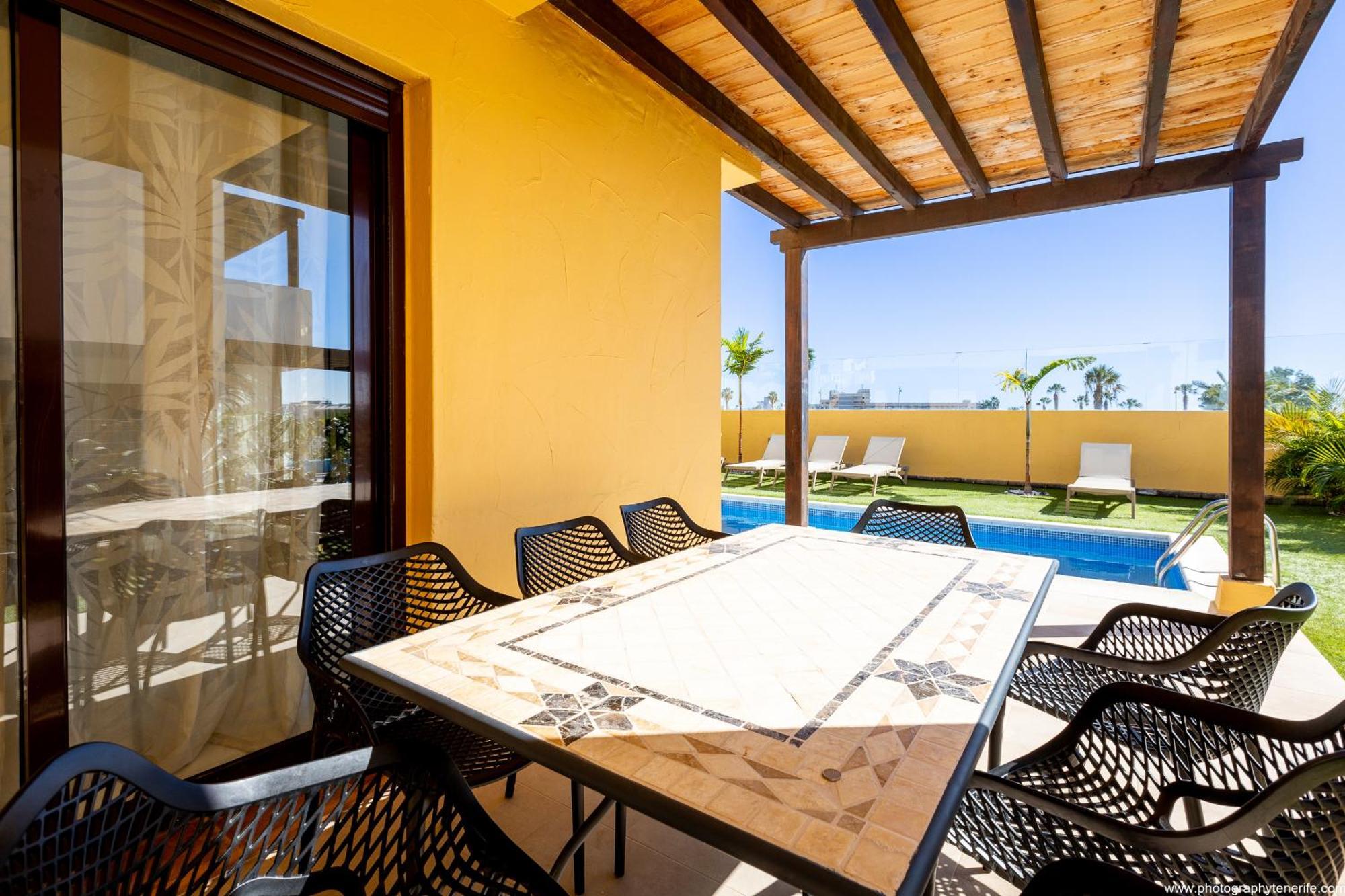 Villa With 4 Bedrooms And Private Heated Pool San Miguel de Abona Ngoại thất bức ảnh